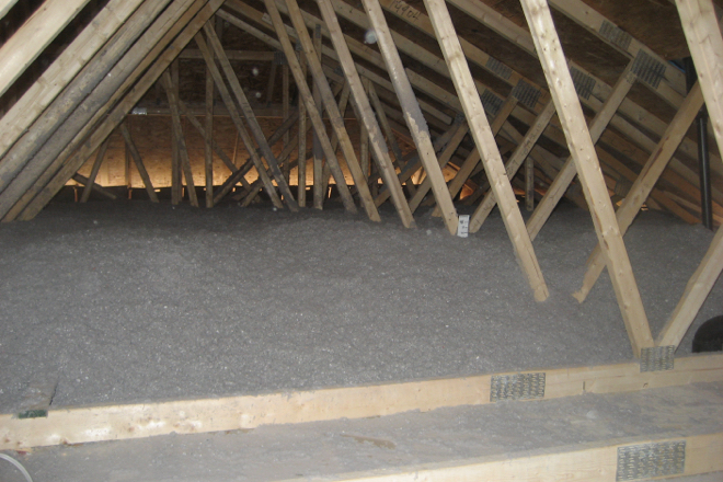 Blown and injected insulation | Residential insulation